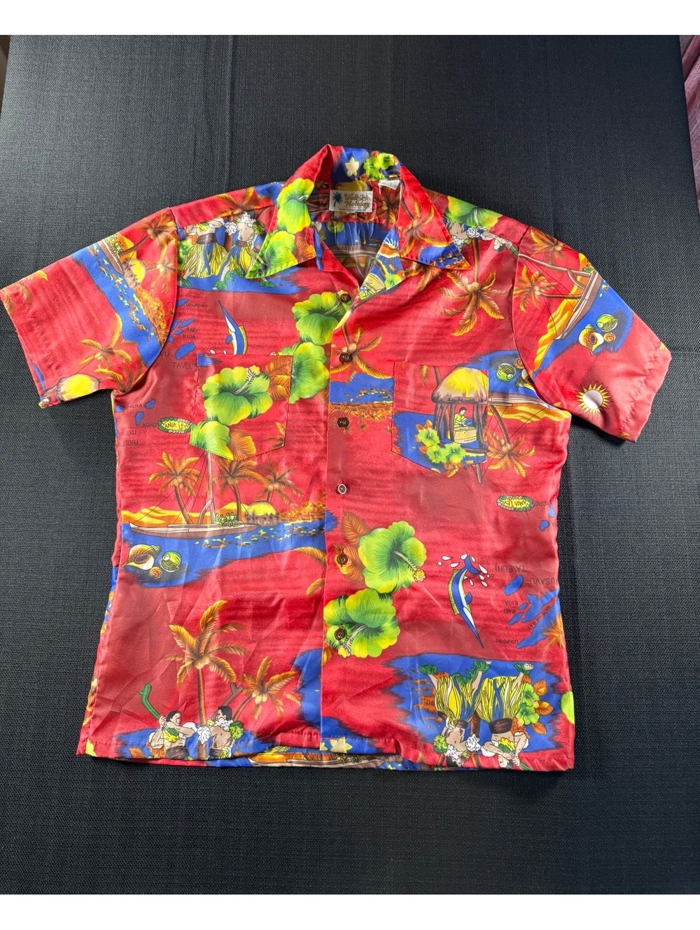 Waikiki Holiday Vintage Hawaiian Shirt Red Medium